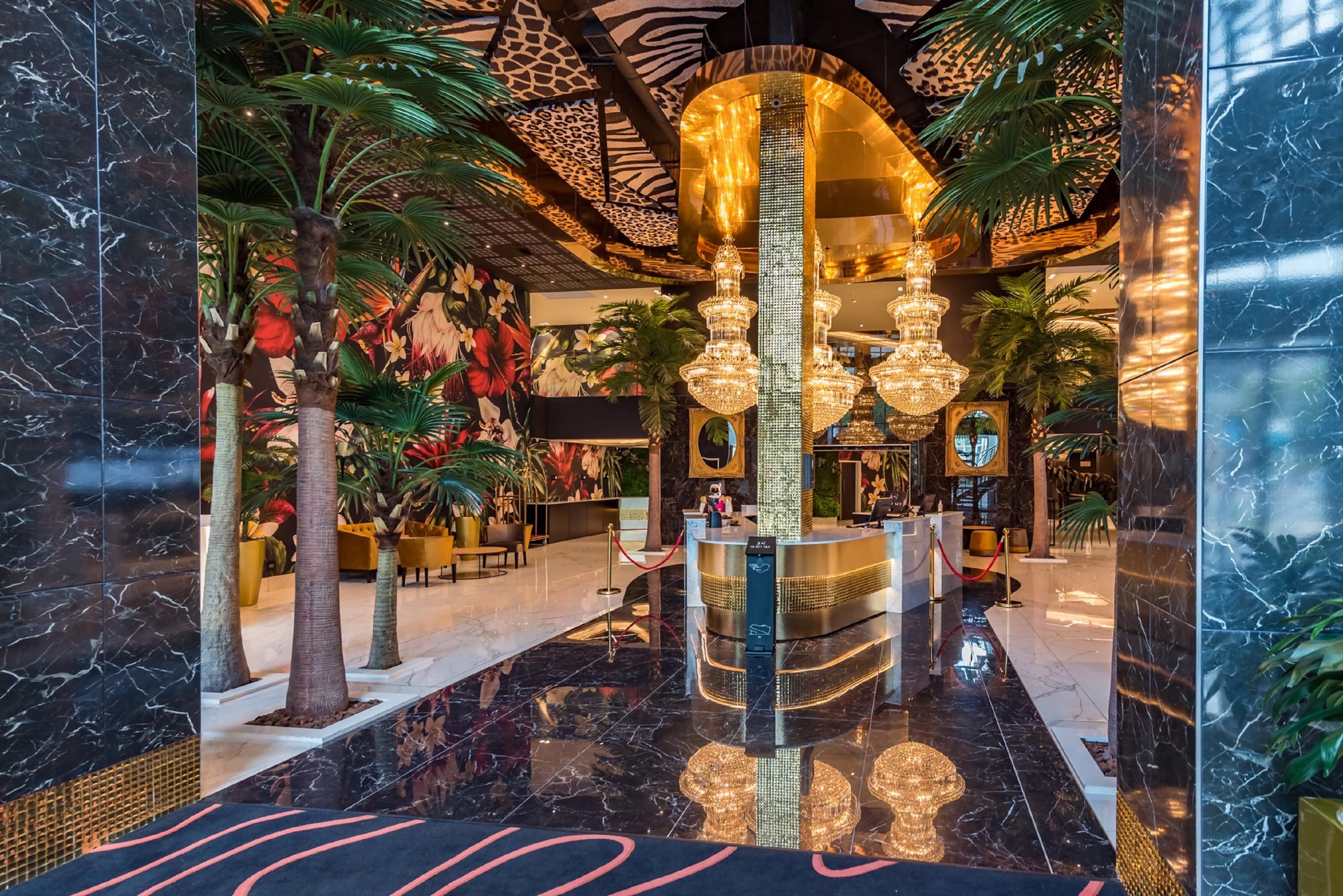 Lobby view of Hotel Sky, Sandton