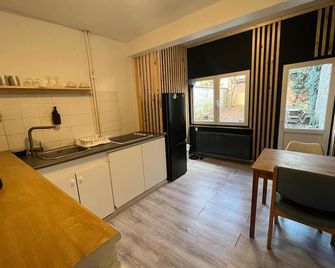 European District Studios - Bryssel - Keittiö