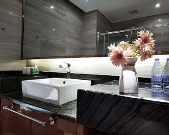 Ease Life Hotel (Neijiang Daqian Park) - Neijiang - Bedroom