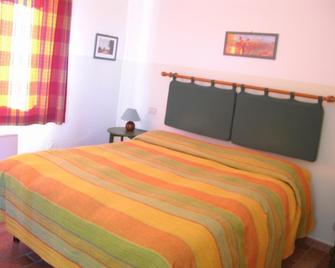 Agriturismo La Meria - Semproniano - Спальня