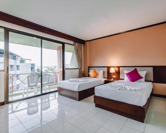 Bauman Ville Hotel - Patong - Bedroom