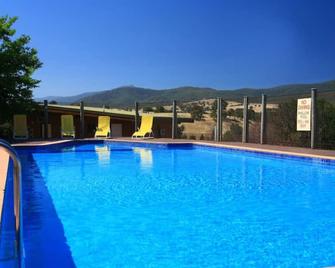 Renovated Charming Studio #1 at Mt Buller Stays - Merrijig - Piscina