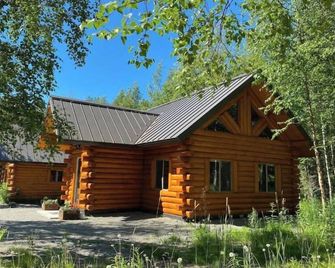 Beautiful Comfy Alaskan Log Home 2 - Wasilla - Building
