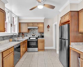 Gnome Sweet Home! Camelback Home w/ Hidden Gnomes! - Tannersville - Keittiö