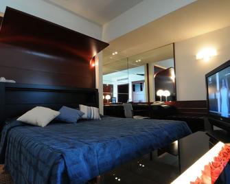 Club Hotel Casino Loutraki - Loutraki - Habitación