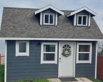 Cozy Cove: tiny home with an amazing view! - Camano Island - Building