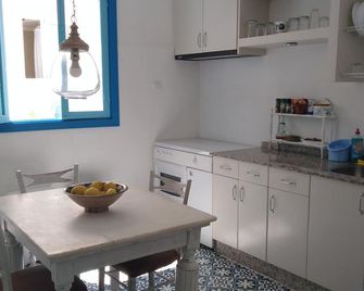 Duplex with hydromassage near the beach and the harbor for 2 persons - Águilas - Cuisine
