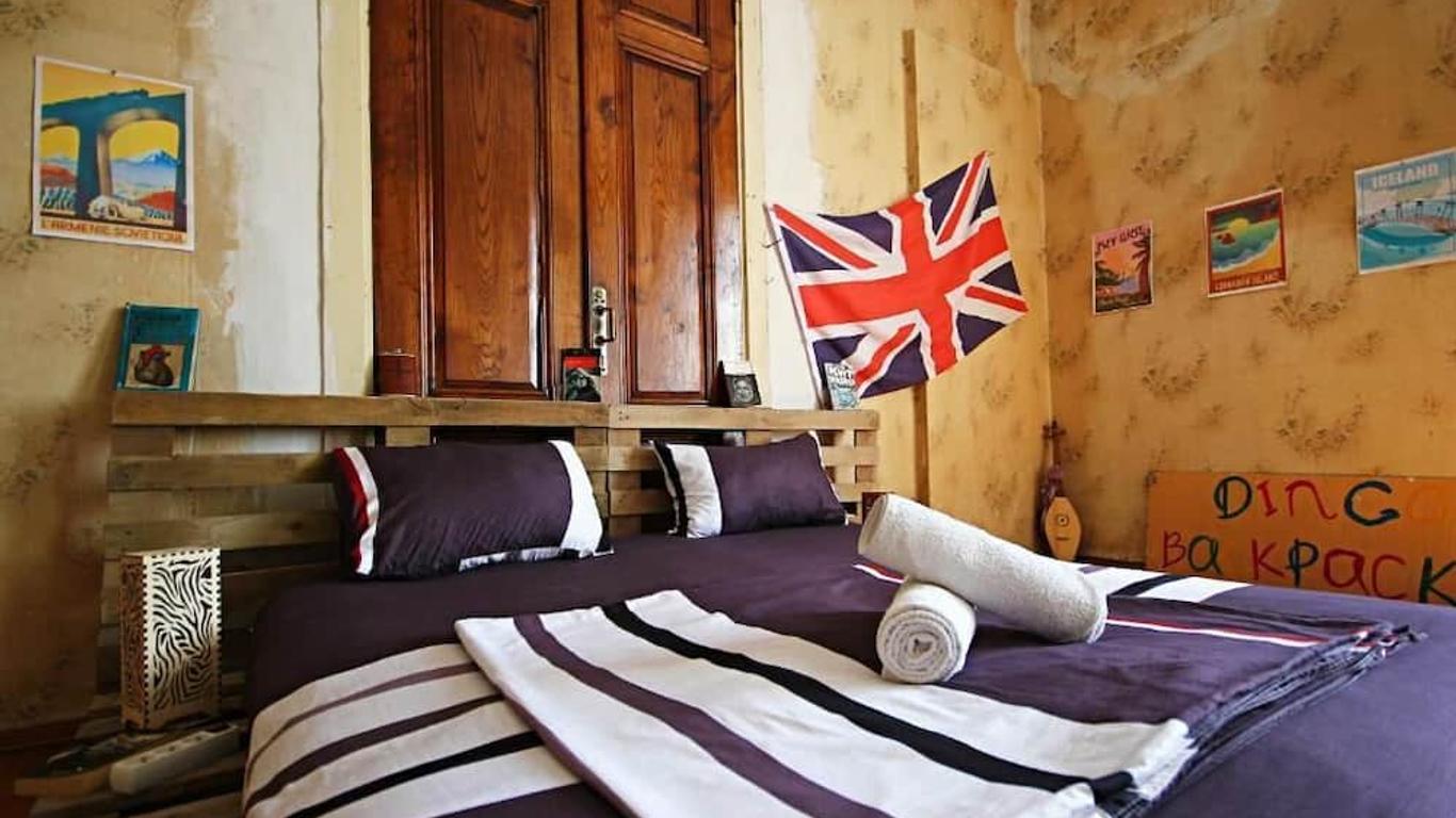 Dingo Backpackers Hostel