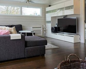 4 Star Holiday Home in Nosund - Nösund - Вітальня
