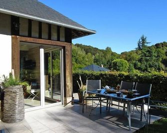 holiday home, St. Martin-aux-Buneaux - Sassetot-le-Mauconduit - Patio
