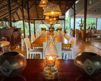 Maqueda Lodge - Marloth Park - Restaurante