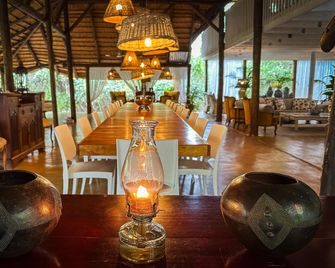 Maqueda Lodge - Marloth Park - Restaurant