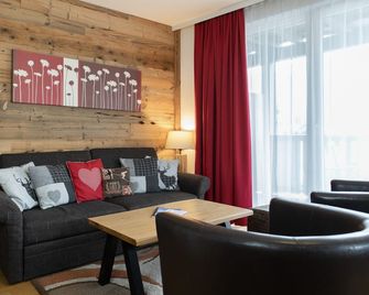 Apartments Adler Resort by Alpin Rentals - Kaprun - Living room