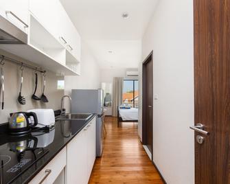 The Title Condo by Tropiclook - Bãi biển Rawai - Phòng bếp