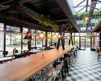 ibis Styles Strasbourg Nord Palais des Congrès - Schiltigheim
