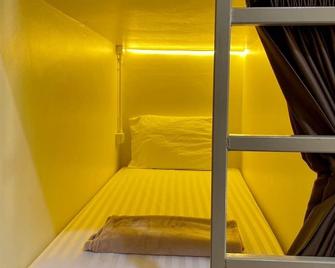 Longdoo Hostel - Ko Phi Phi - Kamar Tidur