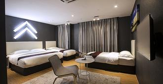 Sri Langit Hotel Klia - Sepang - Schlafzimmer