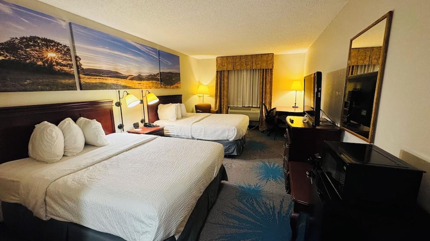 Days Inn by Wyndham Sturgis