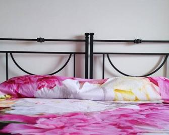 Appartamare Spina - Messina - Camera da letto