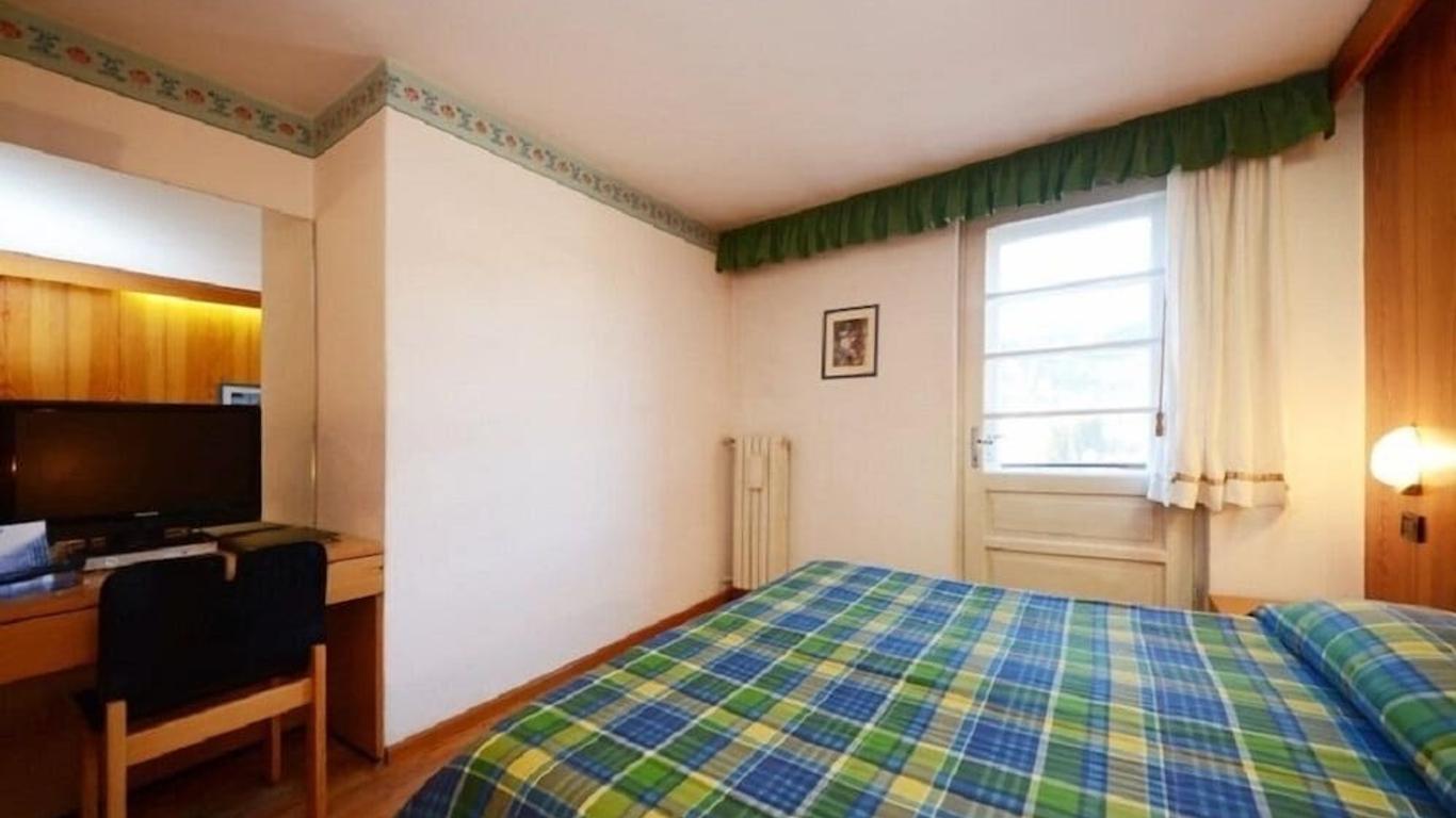 Hotel Monti Pallidi
