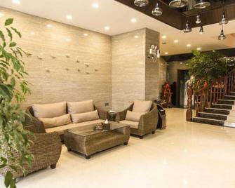 Sotel Inn Cultura Hotel Anshun Branch - Anshun - Lobby