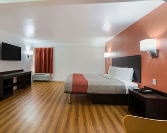 Motel 6 Suwanee. Ga Gwinnett Center - Suwanee