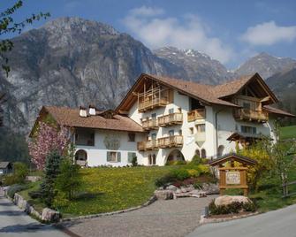 Garnì Lilly - San Lorenzo in Banale