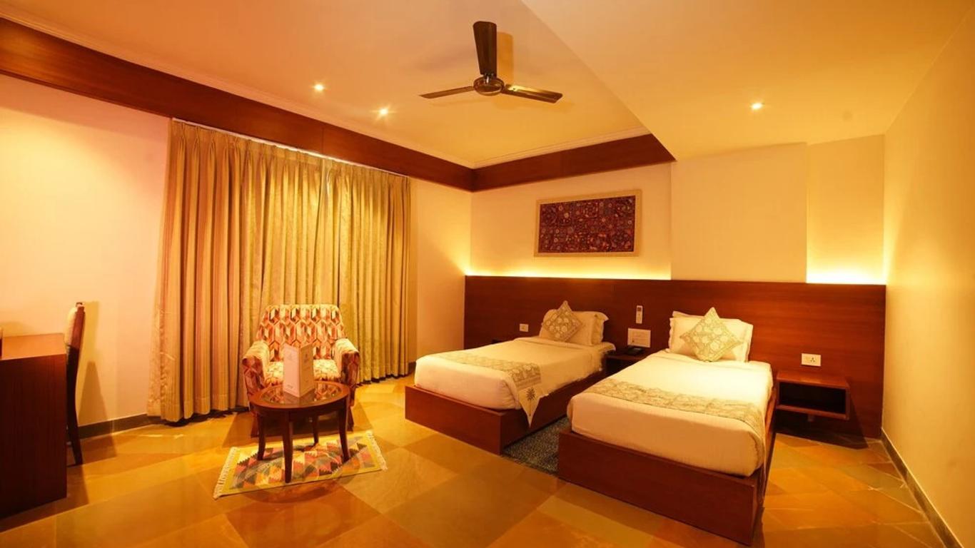 The Ramvilas - A Rooftop Pichola Lake View Hotel