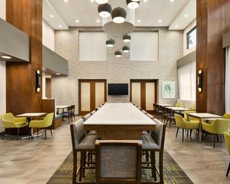 Hampton Inn & Suites Tacoma/Puyallup - Puyallup - Restaurant