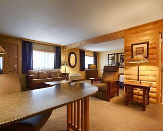 Crossroads Hotel and Event Center - Fort Dodge