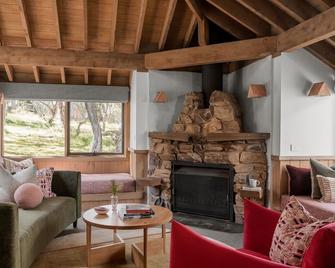Blairs - Falls Creek - Living room