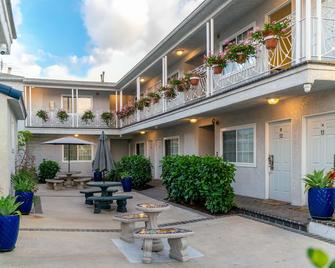 Ocean Park Inn - Santa Monica - Building