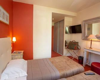 Providence Hotel - Vittel - Bedroom