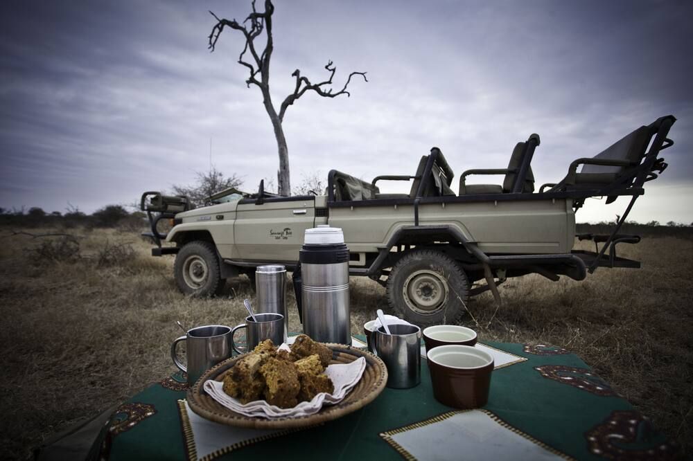 Sausage Tree Safari Camp - הודספרוט