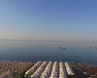 Hotel Mavridis - Flogita