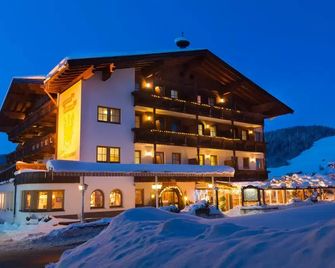 Hotel Simmerlwirt - Wildschönau - Building