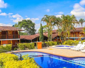 Hotel Quindio Campestre - Монтенегро - Басейн