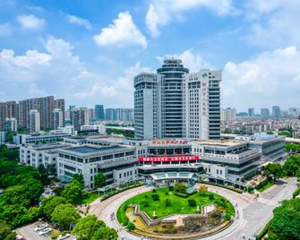 Ibis Styles Hotel Shaoxing Lu Xun Native Place - Shaoxing - Gebäude