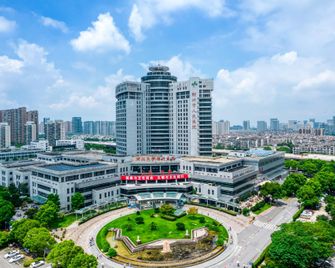 Ibis Styles Hotel Shaoxing Lu Xun Native Place - שאושינג - בניין