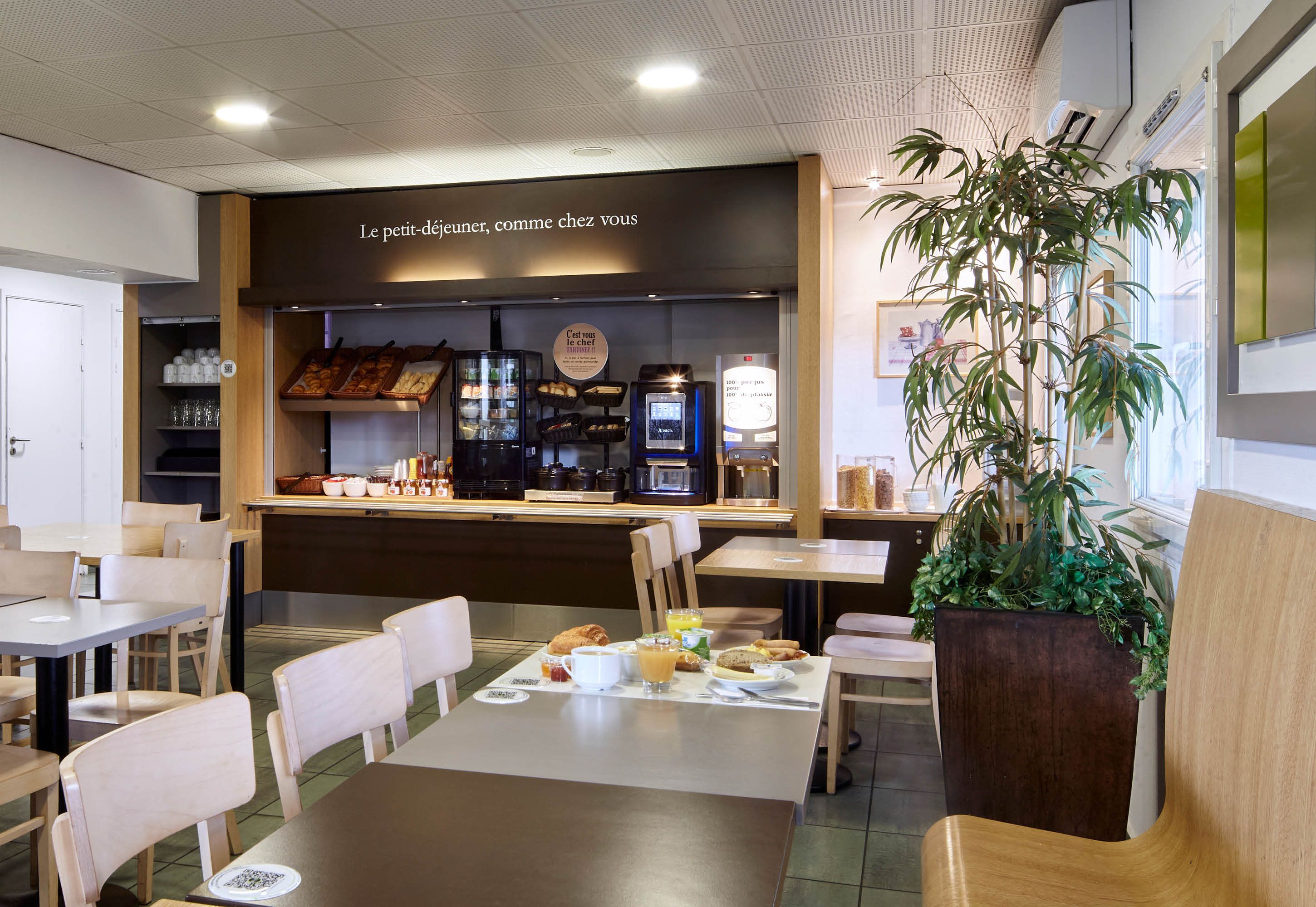 B&B HOTEL Orly Chevilly-Larue - Шевії-Ларю - Ресторан