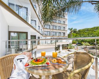 Sumus Hotel Stella and Spa 4S Adults Recommended - Pineda de Mar - Balkón