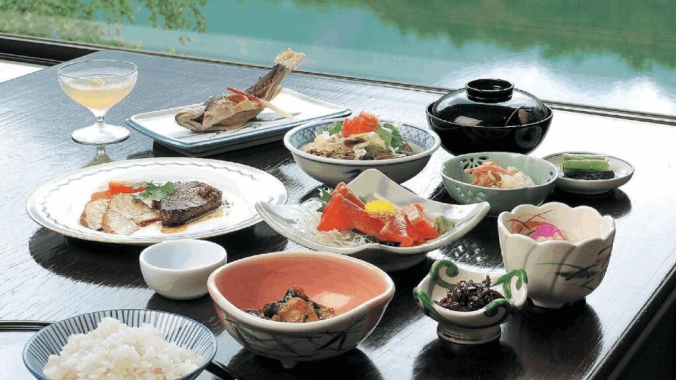 Kamikochi Taishoike Hotel