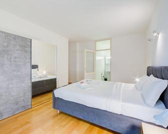 Locarno Best Place - Happy Rentals - Locarno - Bedroom