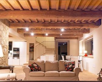 Amandula 6, Emma Villas - Castel del Piano - Sala de estar