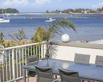Crown Apartments - Merimbula - Balcony
