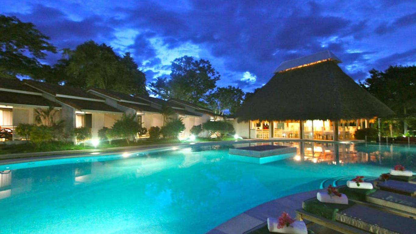 Seis Playas Hotel