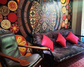 Dublin Guest Lodge - Sabie - Living room
