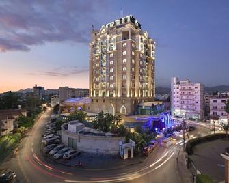 Merit Lefkosa - Nicosia - Byggnad