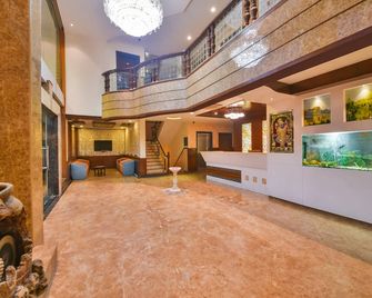 Hotel Yois - Udaipur - Lobby