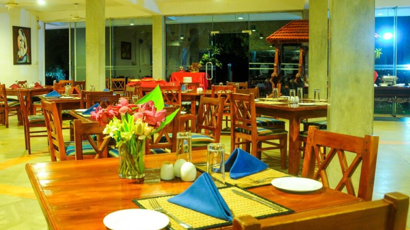 Lake Wind Hotel